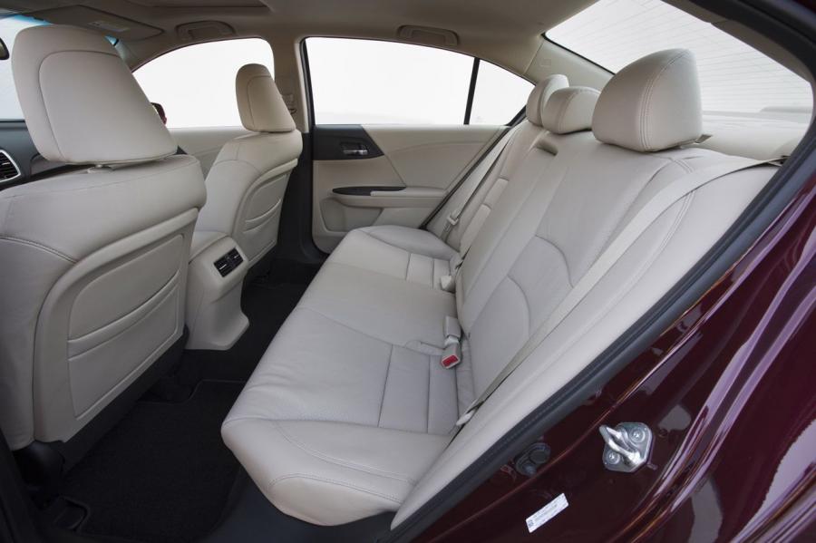  Honda Accord EX-L Sedan 2013 года  (фото 12 из 83)